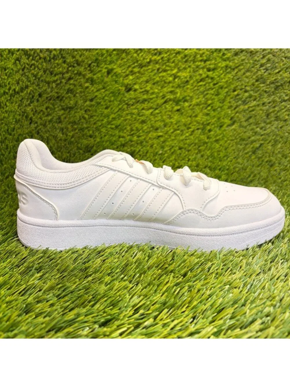 Adidas Hoops 3.0 Low Women Size 7.5 Triple White Athletic Leather Shoes Sneakers